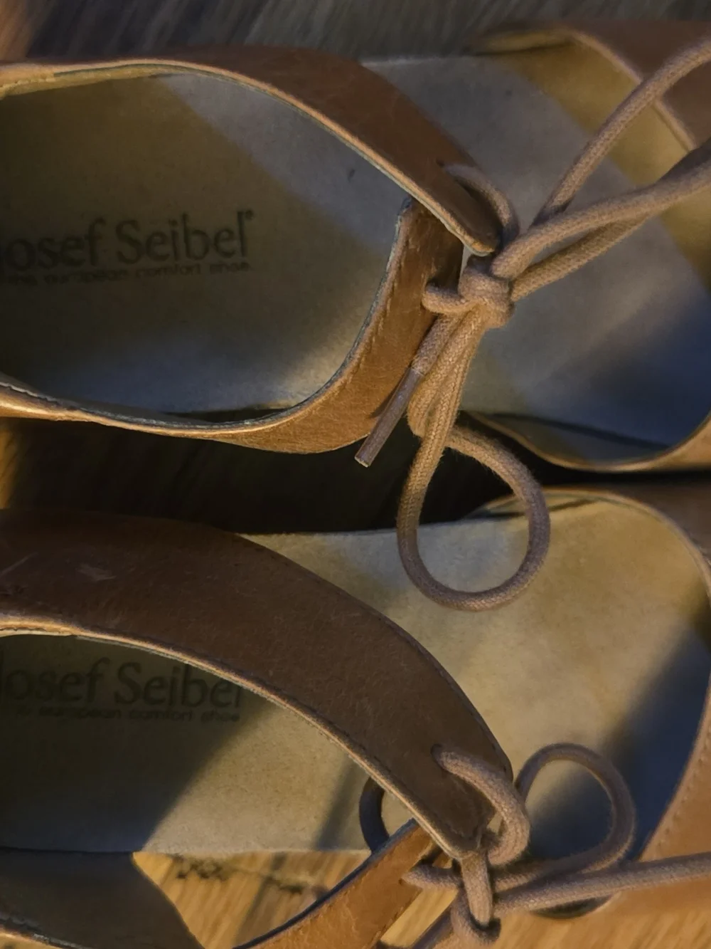 Josef Seibel stylish tan